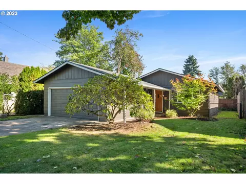 1404 SE 87th Ave, Portland, OR 97216