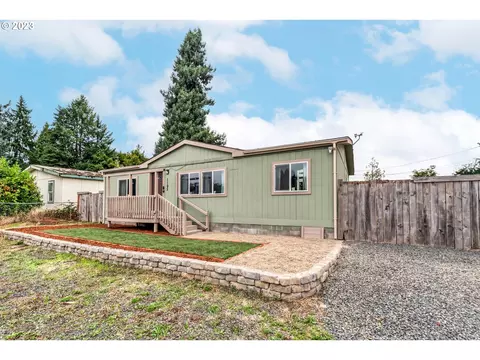 1195 38th St, Springfield, OR 97478