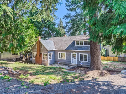 2702 SE Lakewood Dr, Milwaukie, OR 97222
