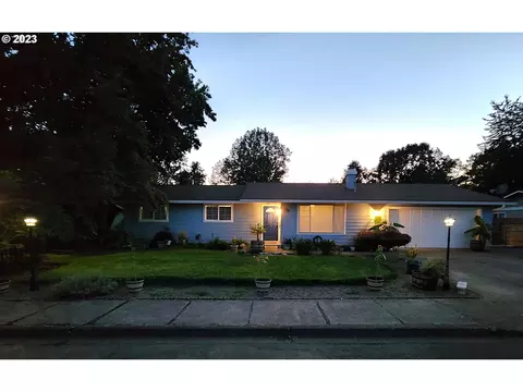 927 Ha Mar Ave NE, Salem, OR 97301