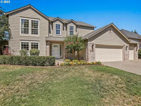 16565 NW Comadrona Ln, Portland, OR 97229