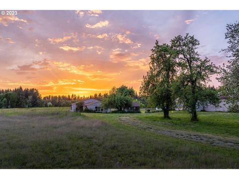 33293 S Highway 213, Molalla, OR 97038