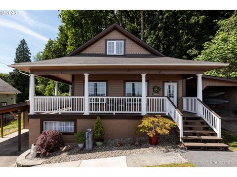 418 W E St, Rainier, OR 97048