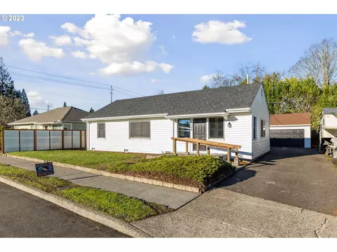 3106 E 27th St, Vancouver, WA 98661