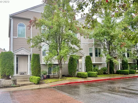 5700 NE 82nd Ave #I42, Vancouver, WA 98662