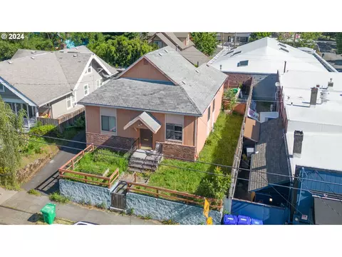 1677 SE Spokane St, Portland, OR 97202