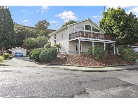 1950 Quinton St, The Dalles, OR 97058
