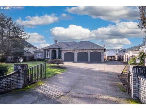 11725 SE 172nd Ave, Happy Valley, OR 97086