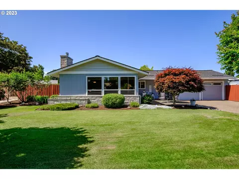 929 NW 19th St, Mcminnville, OR 97128