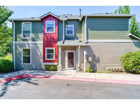 4550 SW 11th St, Gresham, OR 97080