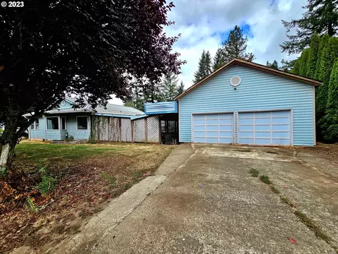 531 10th Ave, Sweet Home, OR 97386