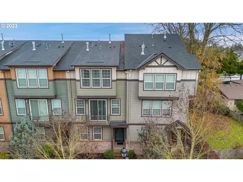 3180 SE Wedgewood Ave, Hillsboro, OR 97123