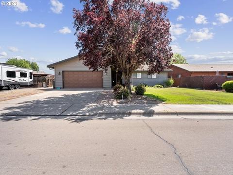 725 W Division Ave, Hermiston, OR 97838