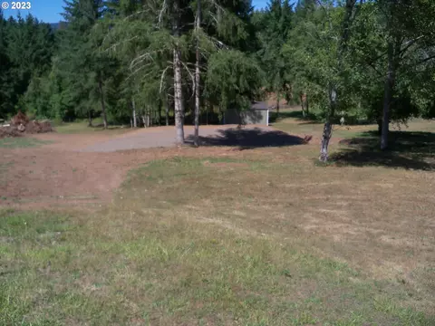 210 S Goble Creek Rd, Kelso, WA 98626