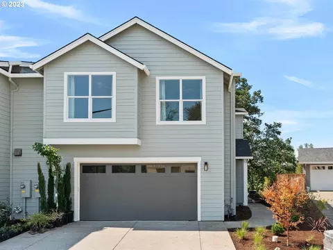 9214 SW Waverly Dr, Tigard, OR 97224