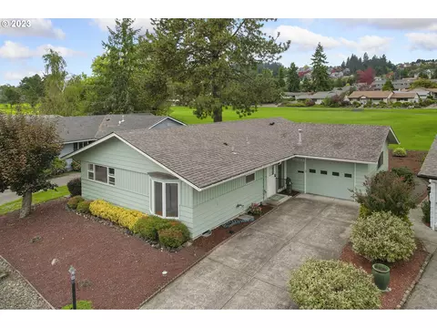 15815 SW Royalty Pkwy, King City, OR 97224
