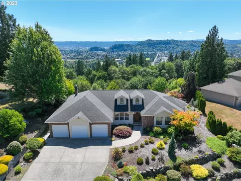 118 Sunset Dr, Longview, WA 98632