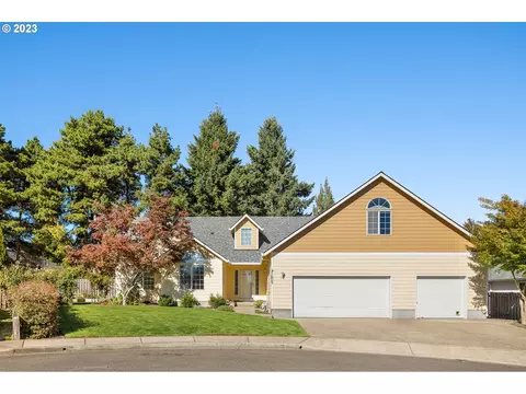 1609 E Briar Ct, Newberg, OR 97132