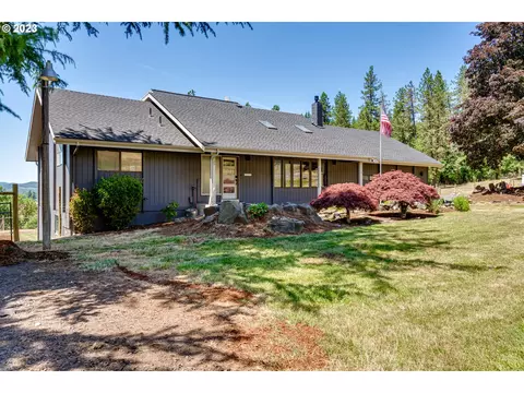 83811 S Morningstar Rd, Creswell, OR 97426