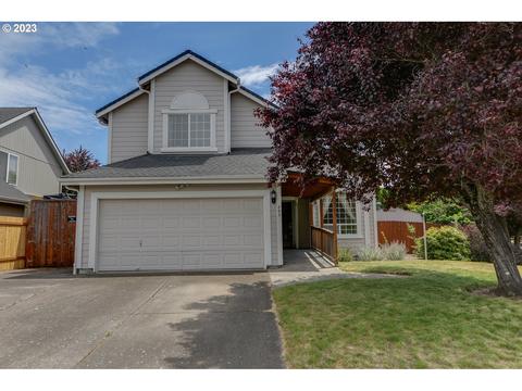 893 S 44th Pl, Springfield, OR 97478