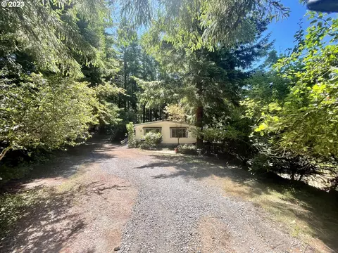 96022 Sundown Dr, Brookings, OR 97415