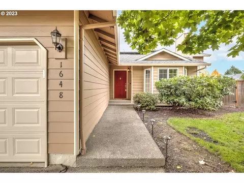 1648 NE 86th Pl, Beaverton, OR 97006