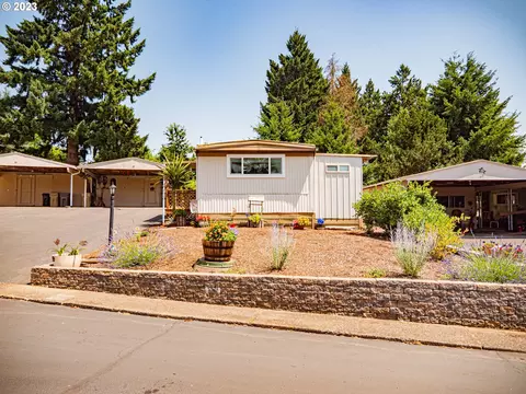 450 SE Lacreole Dr #59, Dallas, OR 97338