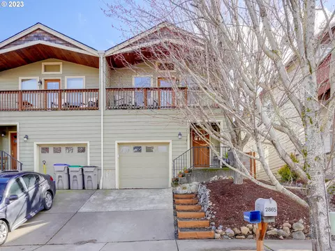 2865 Hazel Ave, Hood River, OR 97031