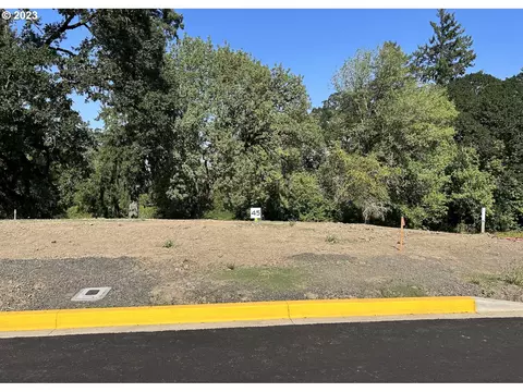 3034 NW Pinehurst Dr #45, Mcminnville, OR 97128