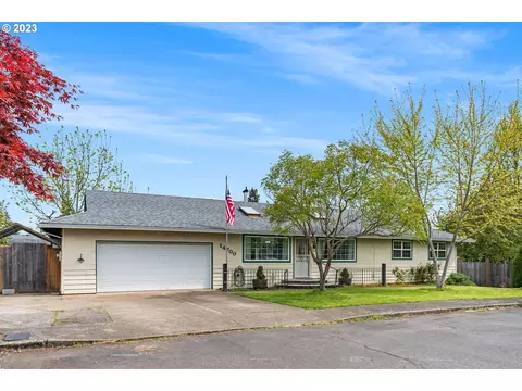 14700 SE Luella Ln, Milwaukie, OR 97267