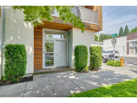 2645 NE 7th Ave #1, Portland, OR 97212
