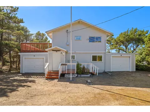 26580 David Ave, Rockaway Beach, OR 97136