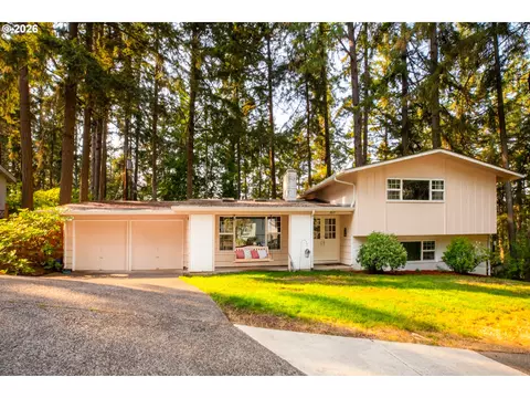 4845 Brookwood St, Eugene, OR 97405