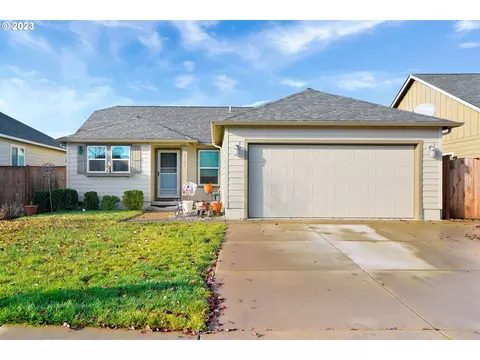 1558 SE Barberry Ave, Dallas, OR 97338