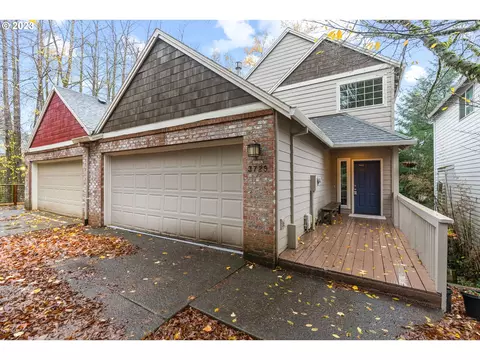 3729 SW Stephenson St, Portland, OR 97219