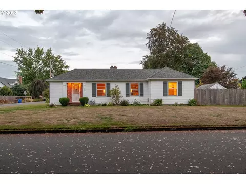 110 NW 12th St, Gresham, OR 97030