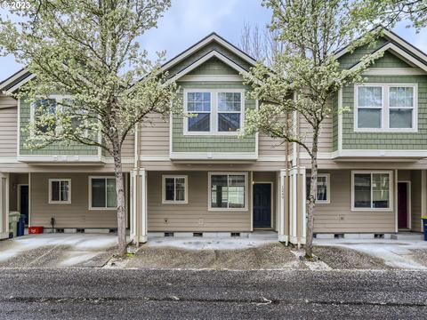 1249 NE Perl Way, Hillsboro, OR 97006