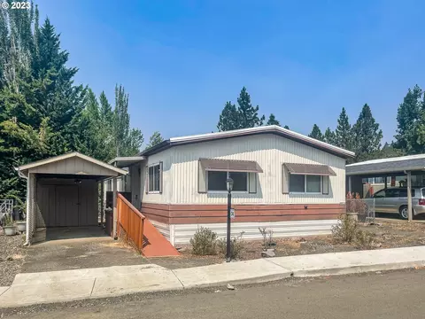 74 Danita Ln, Roseburg, OR 97470