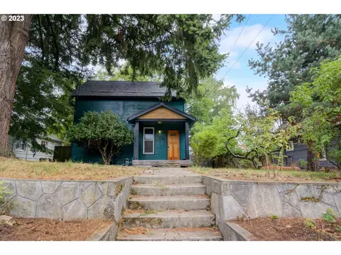 113 SE 74th Ave, Portland, OR 97215