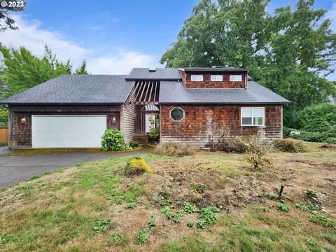 18511 SE Semple Rd, Damascus, OR 97089