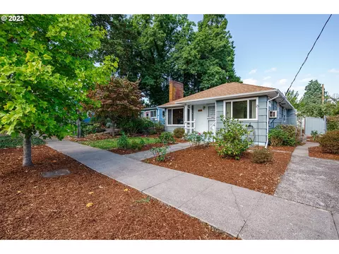 7825 SE Taylor St, Portland, OR 97215