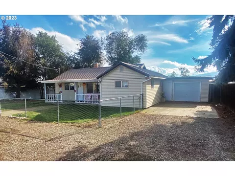 3075 G St, Baker City, OR 97814