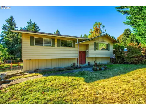 387 NW Chesser Rd, Stevenson, WA 98648