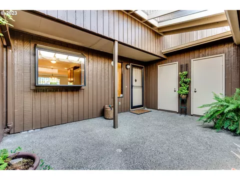 2283 Ridgeway Dr, Eugene, OR 97401