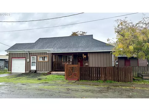 112 W E St, Halsey, OR 97348