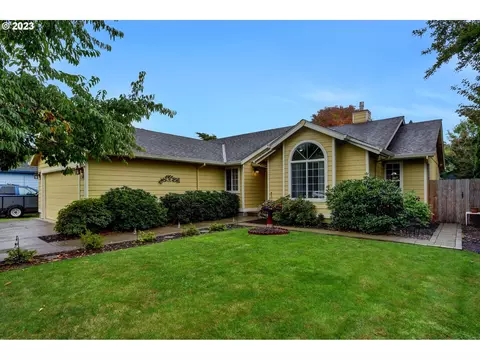 1341 SW Diane Ct, Mcminnville, OR 97128