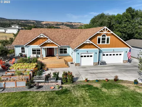 308 S 20th St, La Grande, OR 97850