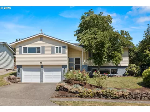 11625 SW Ridgecrest Dr, Beaverton, OR 97008
