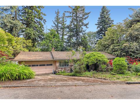 6336 Frost St, Lake Oswego, OR 97035