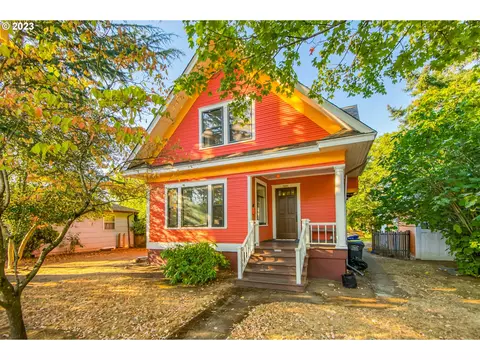7005 SE Brooklyn St, Portland, OR 97206